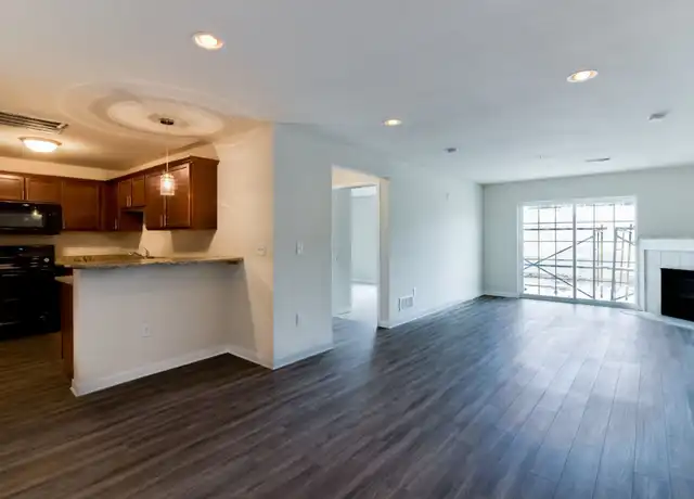 Property at 720 Cedar Bluffs Way Unit 10, Slinger, WI, 53086, 3 beds, 2 baths, [object Object]
