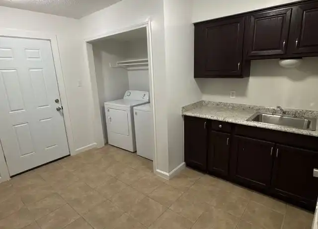 Property at 1021 Talbot Ave Unit D, Thibodaux, LA, 70301, 2 beds, 1.5 baths, [object Object]