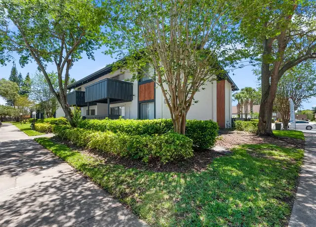 Photo of 2000 Village Ln, Winter Park, FL 32792