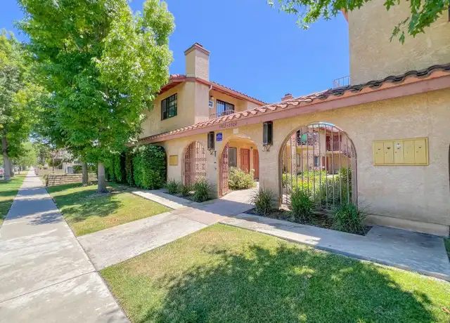 Property at 3920 Howard Ave Unit 3902, Los Alamitos, CA, 90720, 2 beds, 1 bath, [object Object]