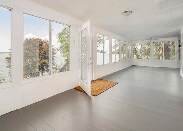Property at 5026 Lake Mendota Dr, Madison, WI, 53705, 3 beds, 1.5 baths, [object Object]
