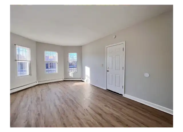 Property at 116 Brook St Unit 2, Hartford, CT, 06120, 2 beds, 1 bath, [object Object]