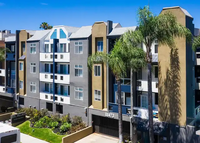 Property at 51 at The Village - 11473 Riverside Dr, North Hollywood, CA, 91602, 1 bed, 1 bath, [object Object]