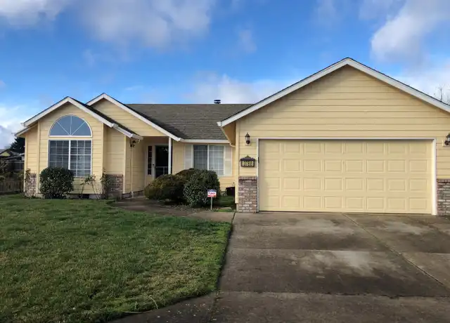 Property at 3788 Berkshire St, Eugene, OR, 97401, 3 beds, 2 baths, [object Object]