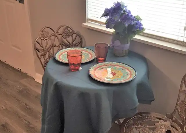 Property at 1546 Diuguid Dr Unit 1546 B, Murray, KY, 42071, 1 bed, 1 bath, [object Object]