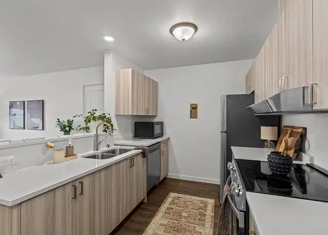 Property at The Banks on Bradley - 355 Bradley Blvd, Richland, WA, 99352, 0-2 beds, 1-2 bath, [object Object]