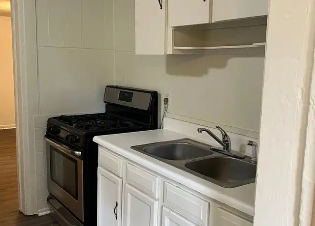 Property at 324 E Front St Apt 1, Marietta, PA, 17547, 3 beds, 1 bath, [object Object]