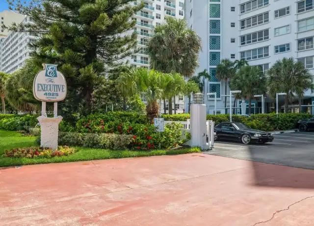 Property at 4925 Collins Ave Unit 2D, Miami Beach, FL, 33140, 0 beds, 1 bath, [object Object]