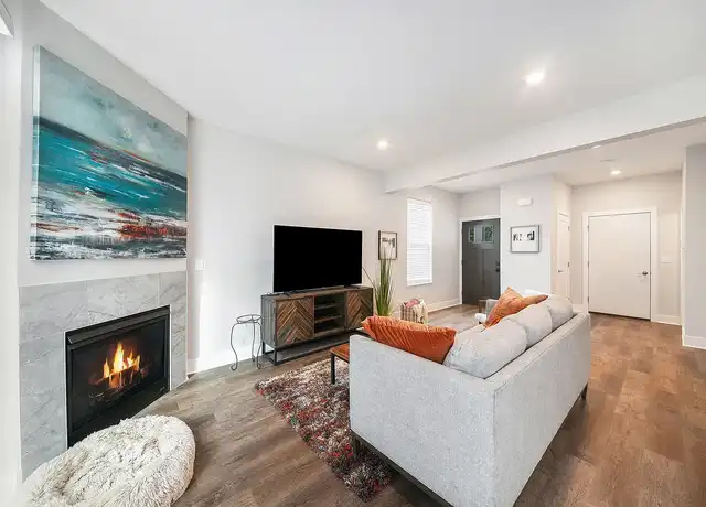 Property at Meadowood Townhomes - 3300 E Beltline Ave NE, Grand Rapids, MI, 49525, 2-3 beds, 2.5 baths, [object Object]
