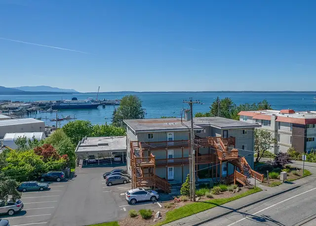 Photo of 1020 11th St, Bellingham, WA 98225