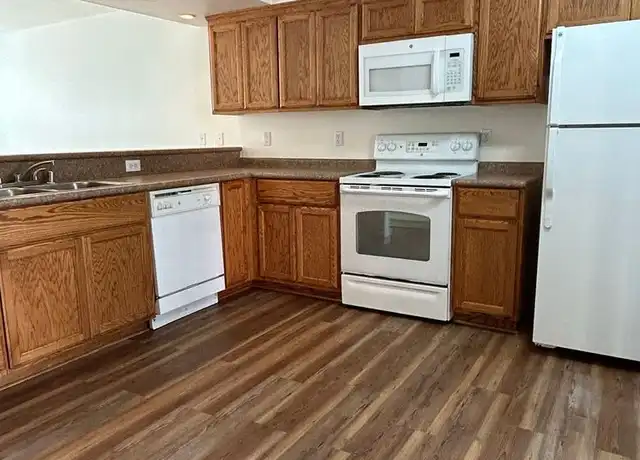 Property at 725 W 4th Ave #7, Chico, CA, 95926, 2 beds, 2.5 baths, [object Object]