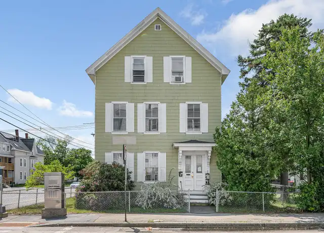 Property at 247 Spruce St Unit 2, Manchester, NH, 03103, 3 beds, 1 bath, [object Object]
