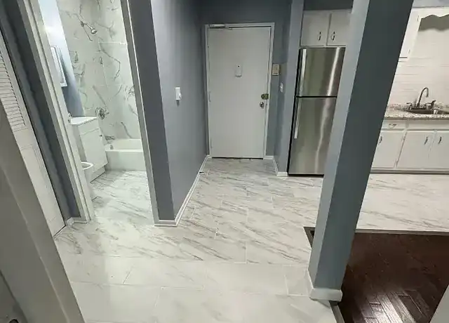 Property at 560 Main St Unit 2E, West Haven, CT, 06516, 2 beds, 1 bath, [object Object]