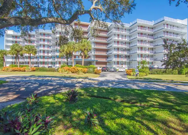 Property at 935 E Causeway Blvd #305, Vero Beach, FL, 32963, 1 bed, 1.5 baths, [object Object]