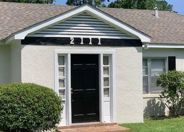 Property at 2111 Edinburgh Ave, Baton Rouge, LA, 70808, 4 beds, 2 baths, [object Object]