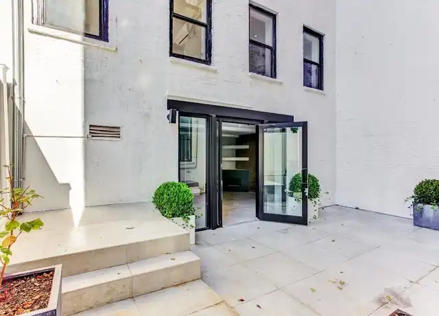 Property at 213 E 26th St Unit CH, New York, NY, 10010, 4 beds, 4.5 baths, [object Object]