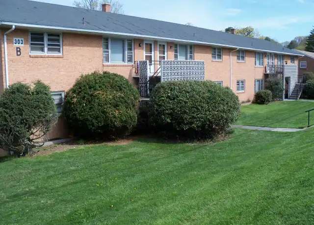Property at 300 Heights Dr Unit B-10, Blacksburg, VA, 24060, 2 beds, 1 bath, [object Object]