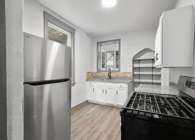 Property at 125 Carrick Ave, Pittsburgh, PA, 15210, 3 beds, 1 bath, [object Object]