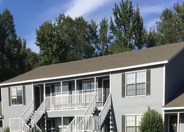 Property at Brookline Apartments - 1406 Brookline Ave SW, Decatur, AL, 35603, 1 bed, 1 bath, [object Object]