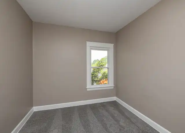 Property at 1520 Hopkins Ave, Lakewood, OH, 44107, 2 beds, 1 bath, [object Object]
