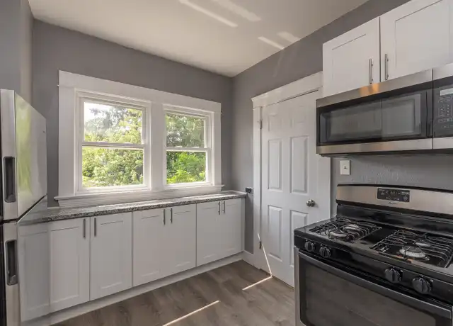 Property at 1520 Hopkins Ave, Lakewood, OH, 44107, 2 beds, 1 bath, [object Object]