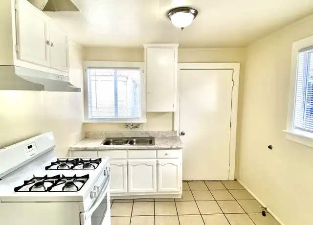 Property at 721 N Flint Ave Unit B, Wilmington, CA, 90744, 1 bed, 1 bath, [object Object]