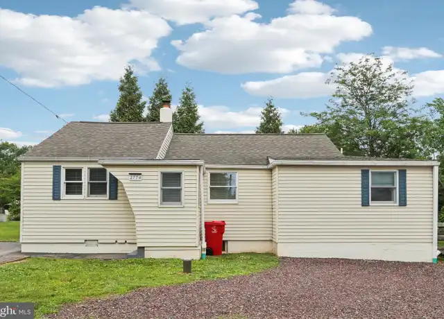 Property at 2774 Woodland Ave, Norristown, PA, 19403, 2 beds, 1 bath, [object Object]