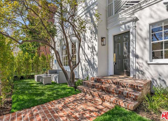 Photo of 133 S Linden Dr, Beverly Hills, CA 90212