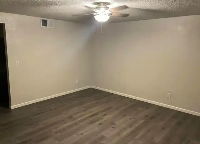 Property at 4615 N 39th Ave #4, Phoenix, AZ, 85019, 2 beds, 1.5 baths, [object Object]