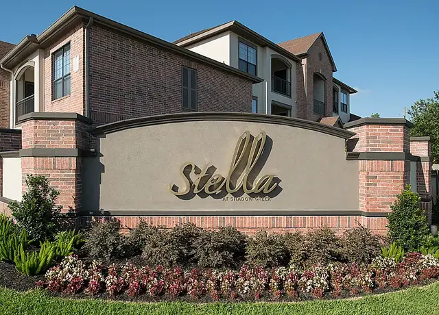 Photo of 11900 Shadow Creek Pkwy, Pearland, TX 77584