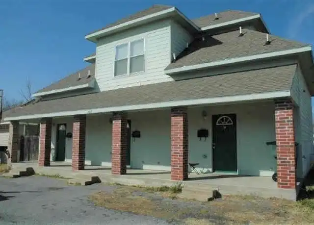 Property at 2006 S Travis St Unit B, Sherman, TX, 75090, 1 bed, 1 bath, [object Object]