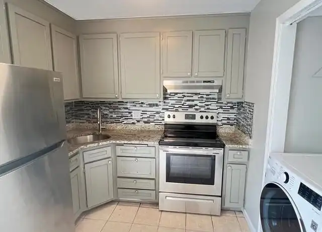 Property at 57 Union St Unit 1, Bristol, CT, 06010, 2 beds, 1.5 baths, [object Object]