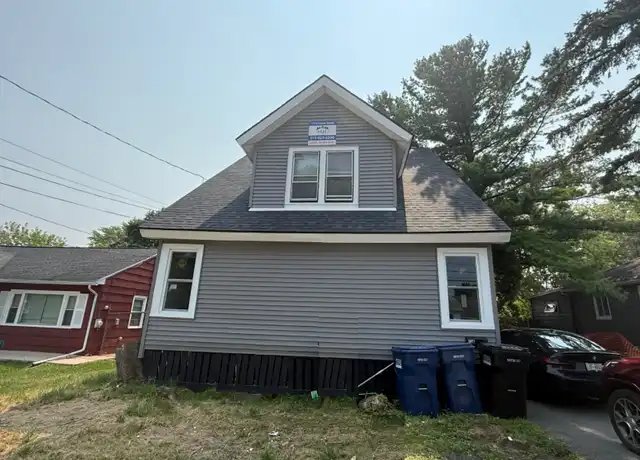 Property at 1112 E Colvin St Unit 1-RM 1, Syracuse, NY, 13210, 5 beds, 2 baths, [object Object]