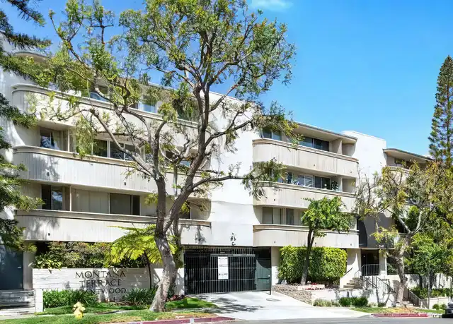 Property at 11645 Montana Ave, Los Angeles, CA, 90049, 1 bed, 1 bath, [object Object]
