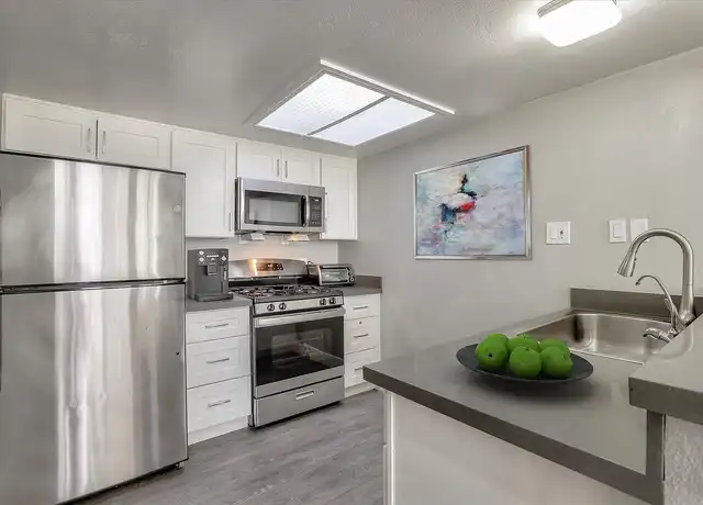 Property at Blossom Hill Apartment - 5480 Lean Ave, San Jose, CA, 95123, 3 beds, 1.5 baths, [object Object]