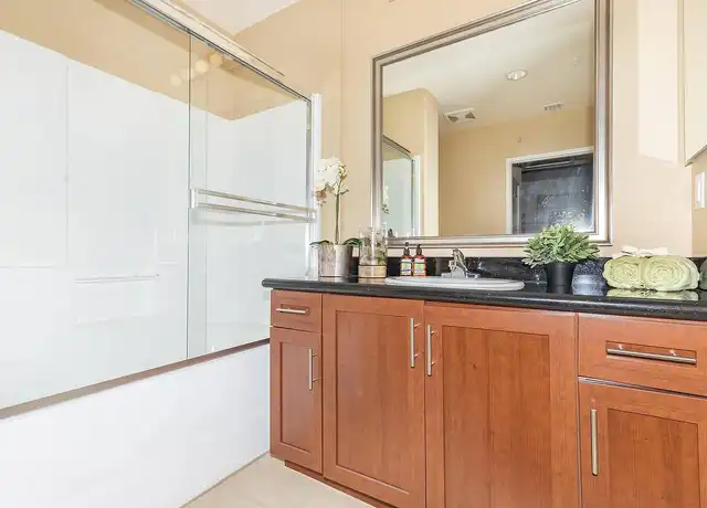 Property at Da Vinci - 909 W Temple St, Los Angeles, CA, 90012, 0 beds, 1 bath, [object Object]
