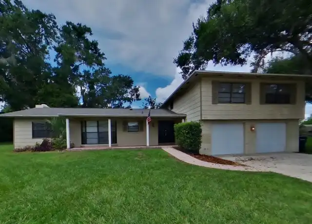 Property at 1010 Rochelle Ln, Valrico, FL, 33594, 4 beds, 3 baths, [object Object]