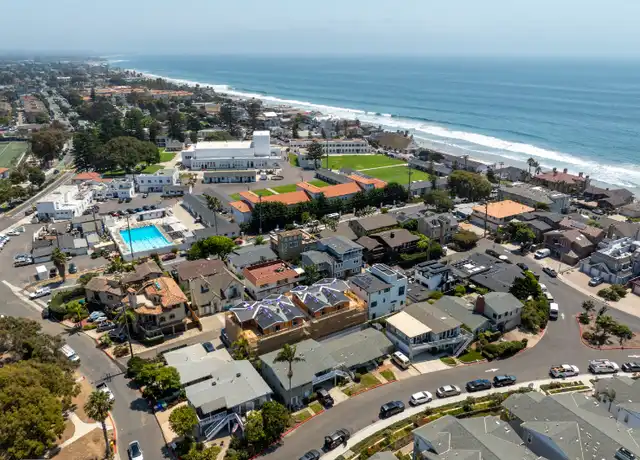 Property at 2340 Ocean St Unit D, Carlsbad, CA, 92008, 2 beds, 1 bath, [object Object]