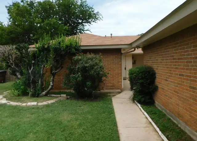 Property at 806 Country Aire Dr Unit A, Round Rock, TX, 78664, 2 beds, 1 bath, [object Object]