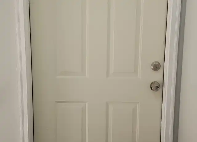 Property at 510 S Clayton St Unit 3, Bloomington, IL, 61701, 2 beds, 1 bath, [object Object]
