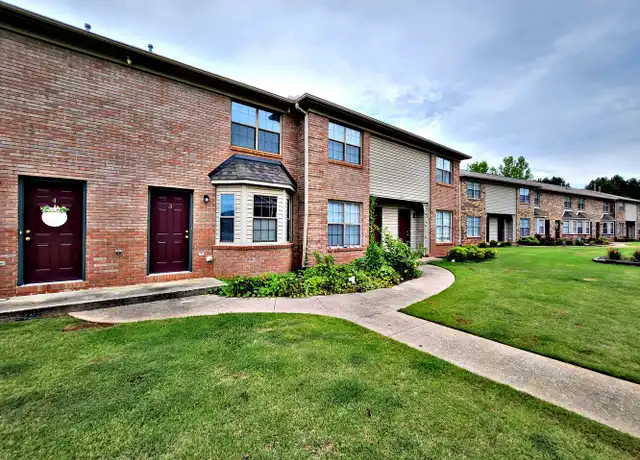 Property at 2422 Gaslight Pl SW #3, Decatur, AL, 35603, 2 beds, 1.5 baths, [object Object]