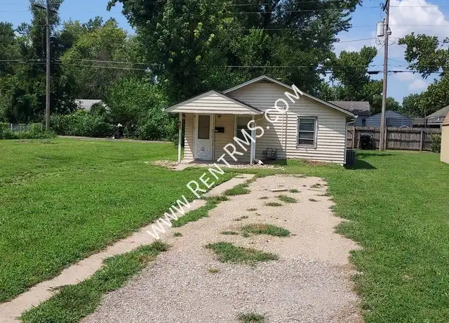 Property at 941 NE Kellam Ave, Topeka, KS, 66616, 1 bed, 1 bath, [object Object]
