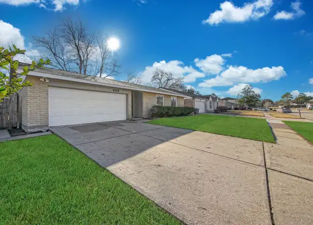 Property at 404 Brookdale Dr, League City, TX, 77573, 3 beds, 2 baths, [object Object]