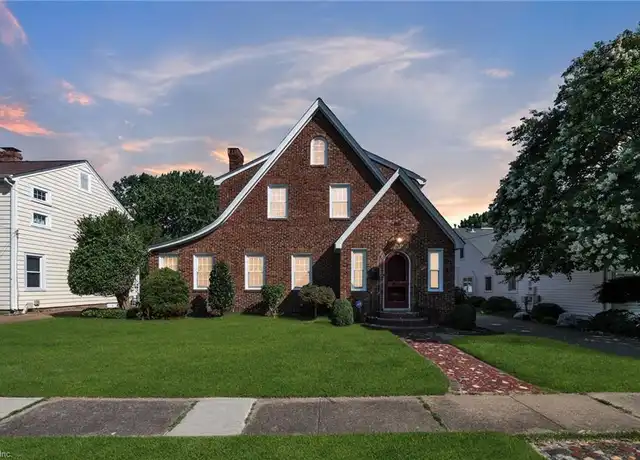 Property at 130 Meredith St, Hampton, VA, 23669, 3 beds, 2.5 baths, [object Object]
