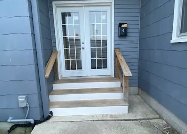 Property at 401 3rd St Unit 4, Hanover, PA, 17331, 2 beds, 1 bath, [object Object]