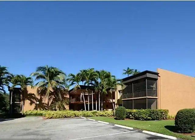 Property at 8901 N New River Canal Rd Unit 18, Plantation, FL, 33324, 1 bed, 1 bath, [object Object]
