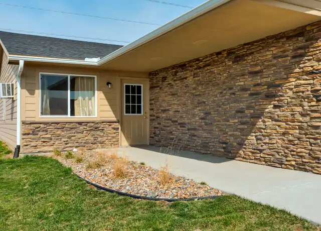 Property at 1336 Bailie Ln SW, Altoona, IA, 50009, 3 beds, 1 bath, [object Object]