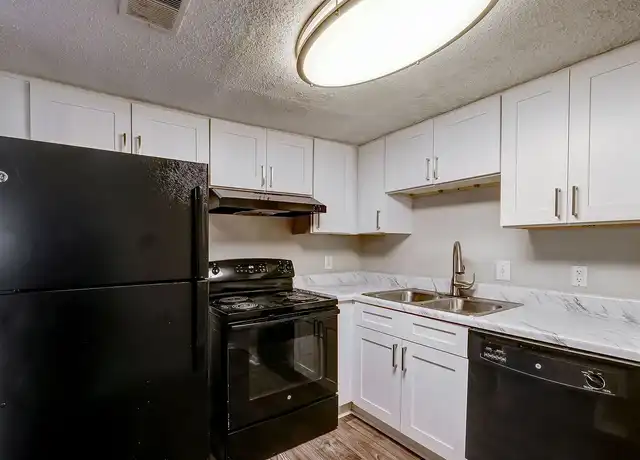 Property at Park at Northside - 3876 Northside Dr, Macon, GA, 31210, 2-3 beds, 1.5-2 baths, [object Object]
