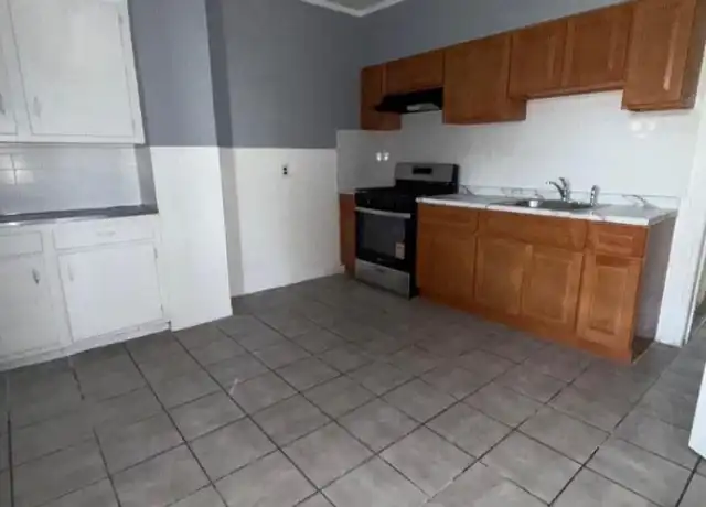 Property at 143 Ripley Pl, Elizabethport, NJ, 07206, 3 beds, 1 bath, [object Object]