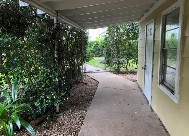 Property at 208 Avenue A Unit A, El Campo, TX, 77437, 1 bed, 1 bath, [object Object]